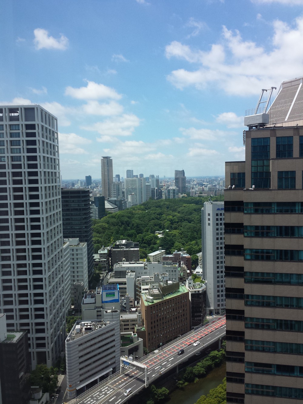 東京ガーデンテラス紀尾井タワー