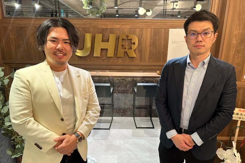 代表の津田様と弊社担当の澤田（JHR株式会社）