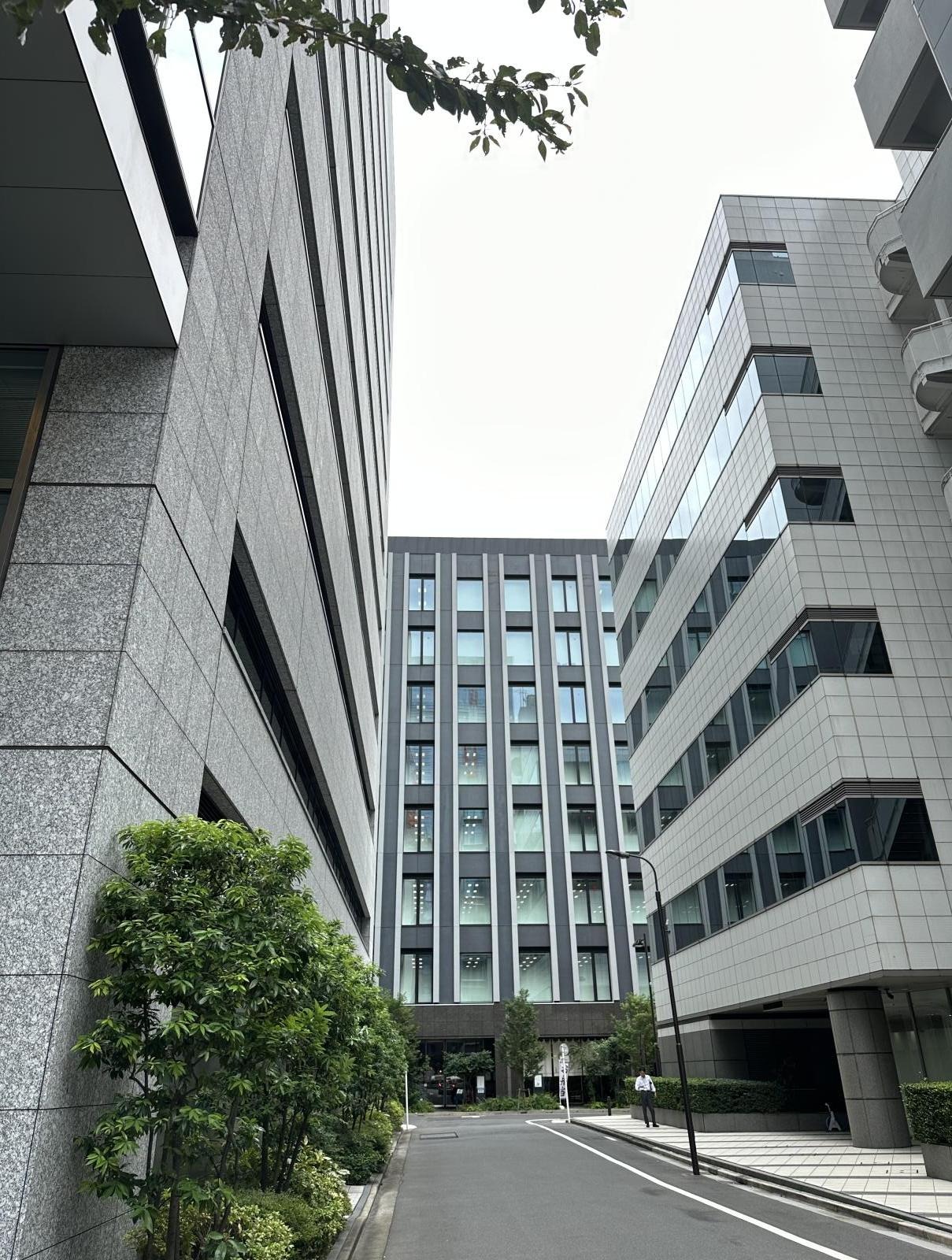 「住友商事京橋ビル」外観