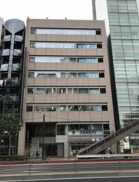 東信青山ビルの外観写真