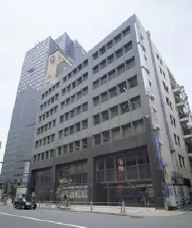 NMF新宿南口(旧NOF新宿南口)ビルの外観