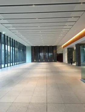 ダイバーシティ東京オフィスタワーの内装