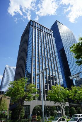 日土地西新宿ビルの外観写真