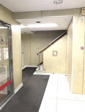 永田町パレスサイドビルの内装