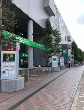 東京イースト21ビジネスセンタービルのエントランス