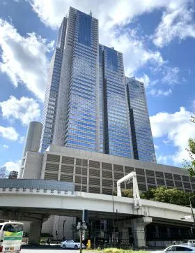 新宿パークタワーの外観