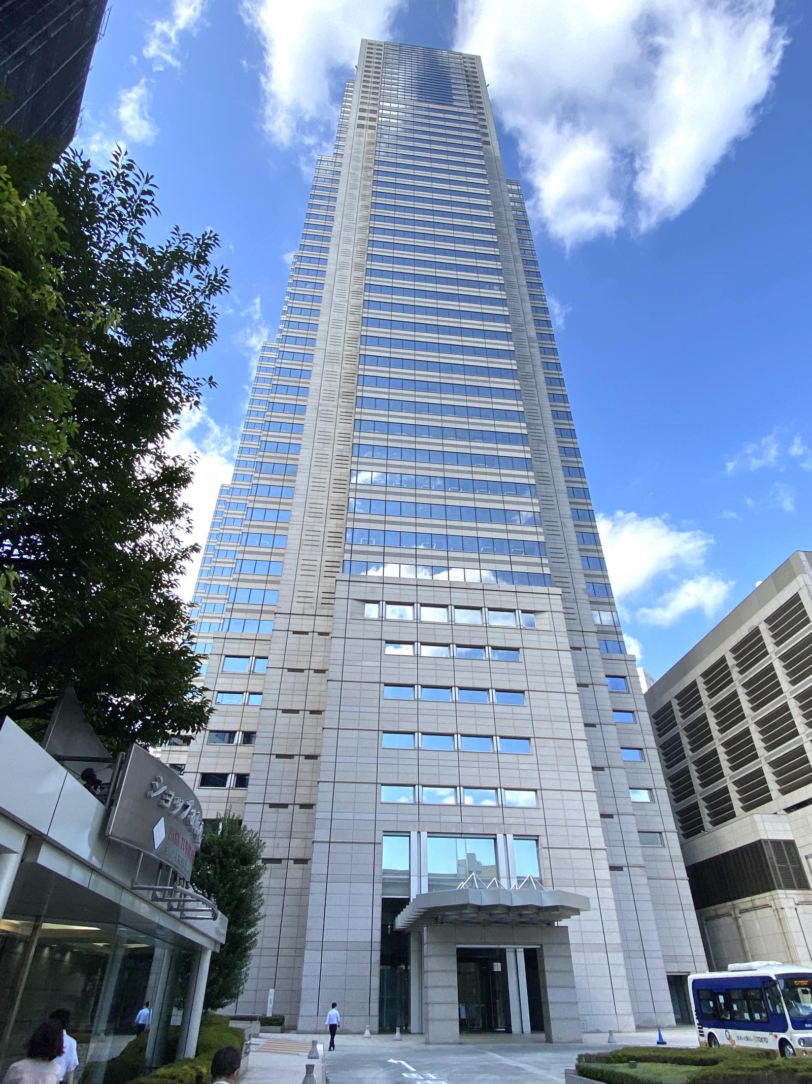 新宿パークタワー 10F 337.5坪（1115.70m<sup>2</sup>）のエントランス