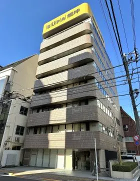 燦坤日本電器ビルの外観