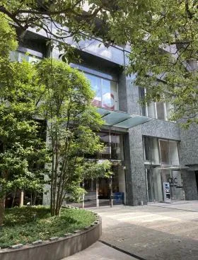 ファーストリアルタワー新宿(旧プロスペクト・アクス・ザ・タワー新館)ビルの内装