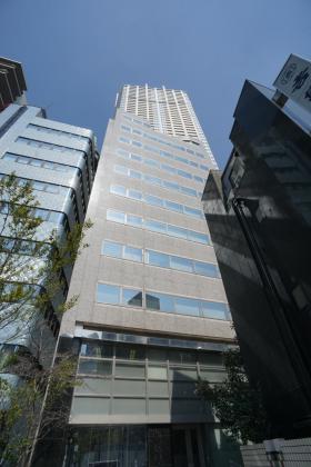 新宿高砂ビルの外観写真