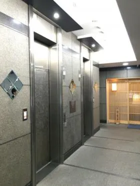 メットライフ新横浜ビルの内装