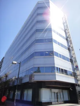 新横浜AKビルの外観
