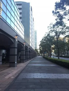 横浜クリエーションスクエアビルの内装
