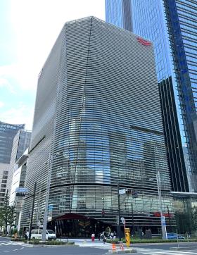 ヤンマー東京ビルの外観写真