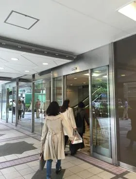 東京交通会館の内装