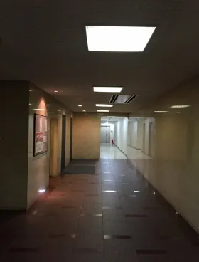 新宿タツミビルの内装